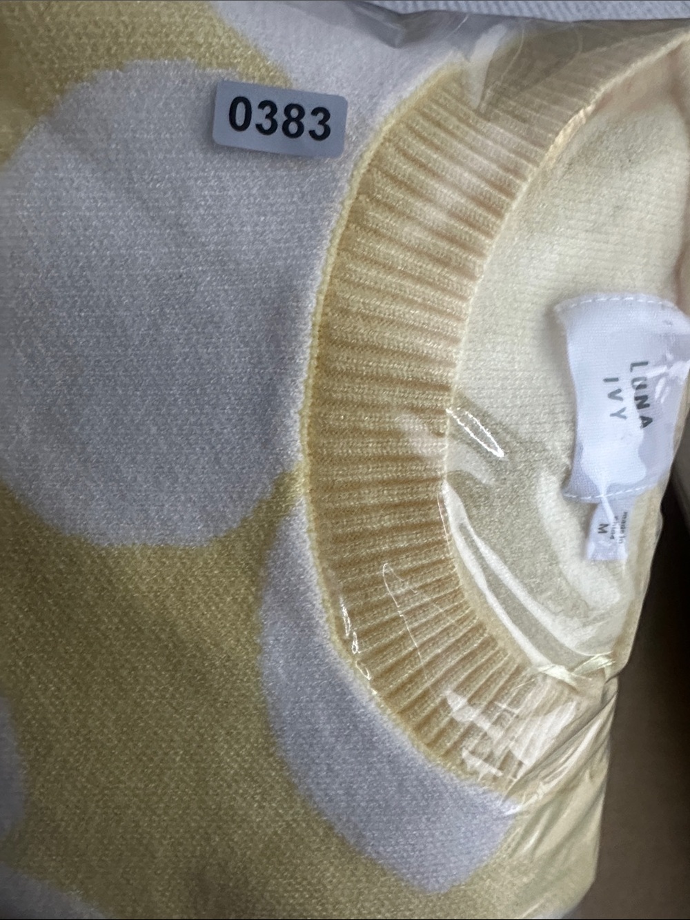 Anthropologie Luna Ivy Soft Yellow Floral Appliqué Crewneck Sweater M Cropped - Picture 7 of 7